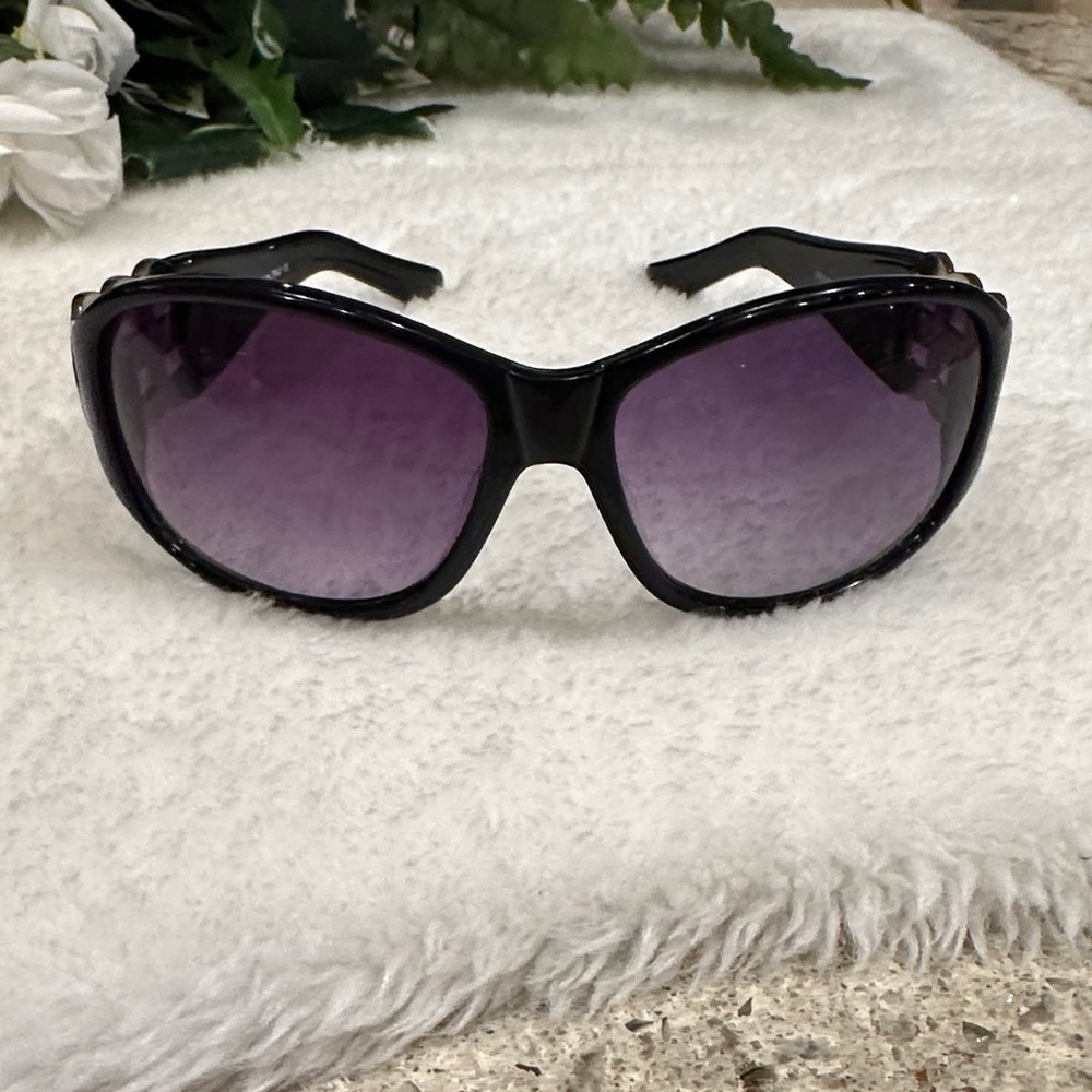 Salvatore Ferragamo sunglasses - Picture 4 of 9